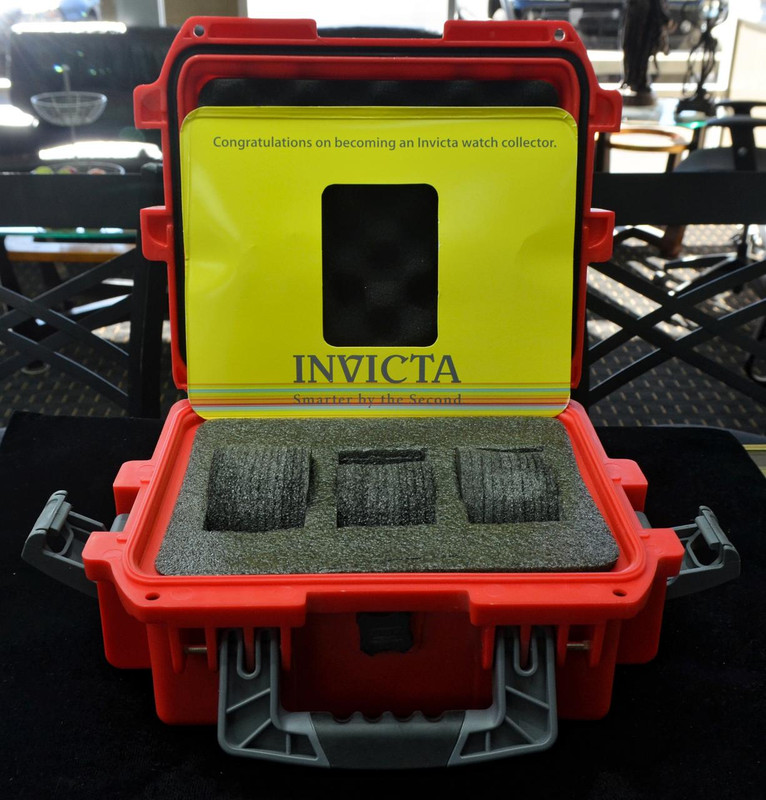 invicta dive cases