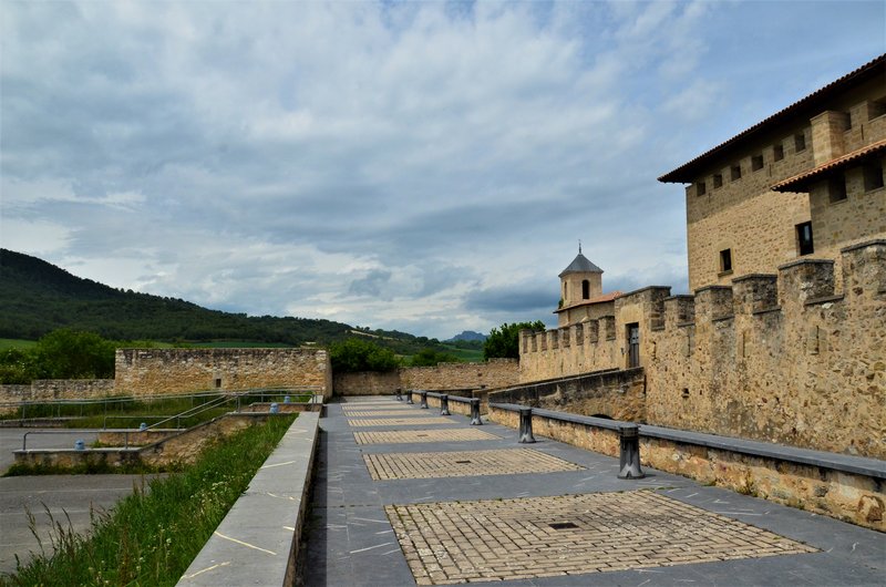 PALACIO TORRE DE LOS VARONA-21-5-2021 - Alava y sus pueblos-2011/2021 (16)