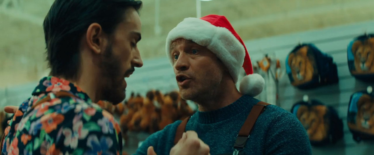 Black Friday 2021 BluRay [Hindi + English] 480p, 720p ESub Screenshot