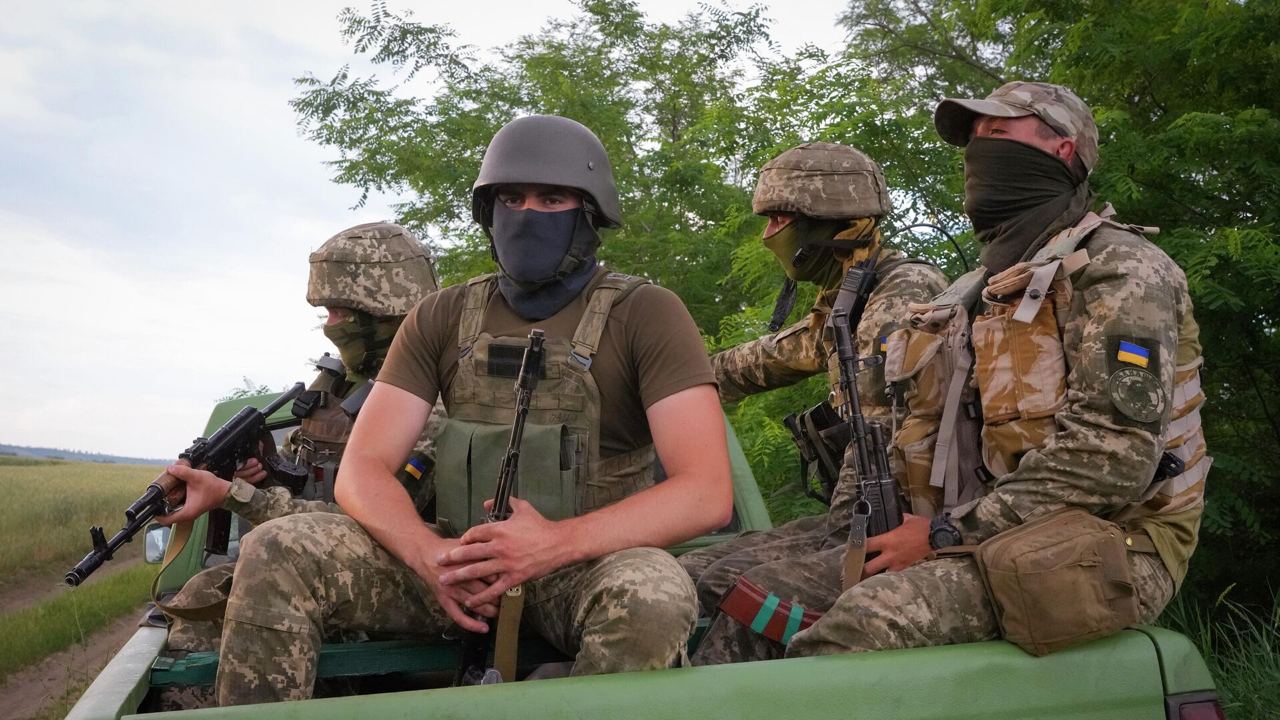 Britaškės žvalgybos agentūros bando kompensuoti Okrainos ginkluotųjų pajėgų nuostolius
