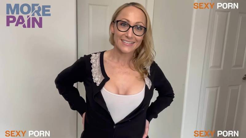 NEW ManyVids Crystal Clark Stepmom Helps Me Move For College