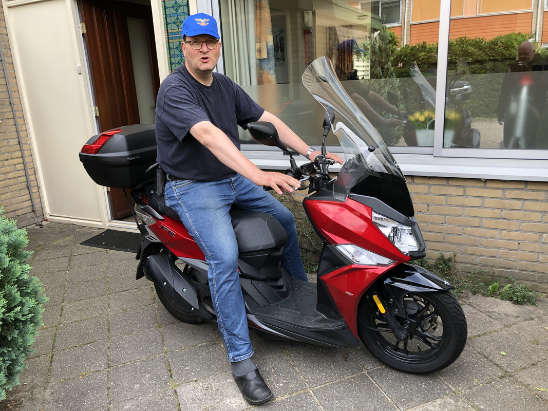 299E92F7-8180-470D-BFE3-033F001BF160