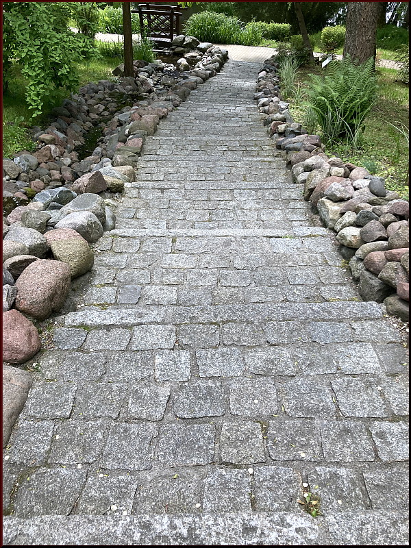 https://i.postimg.cc/G2RMBHKk/40.jpg