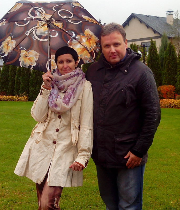 Повседневная вдвоём с зонтом