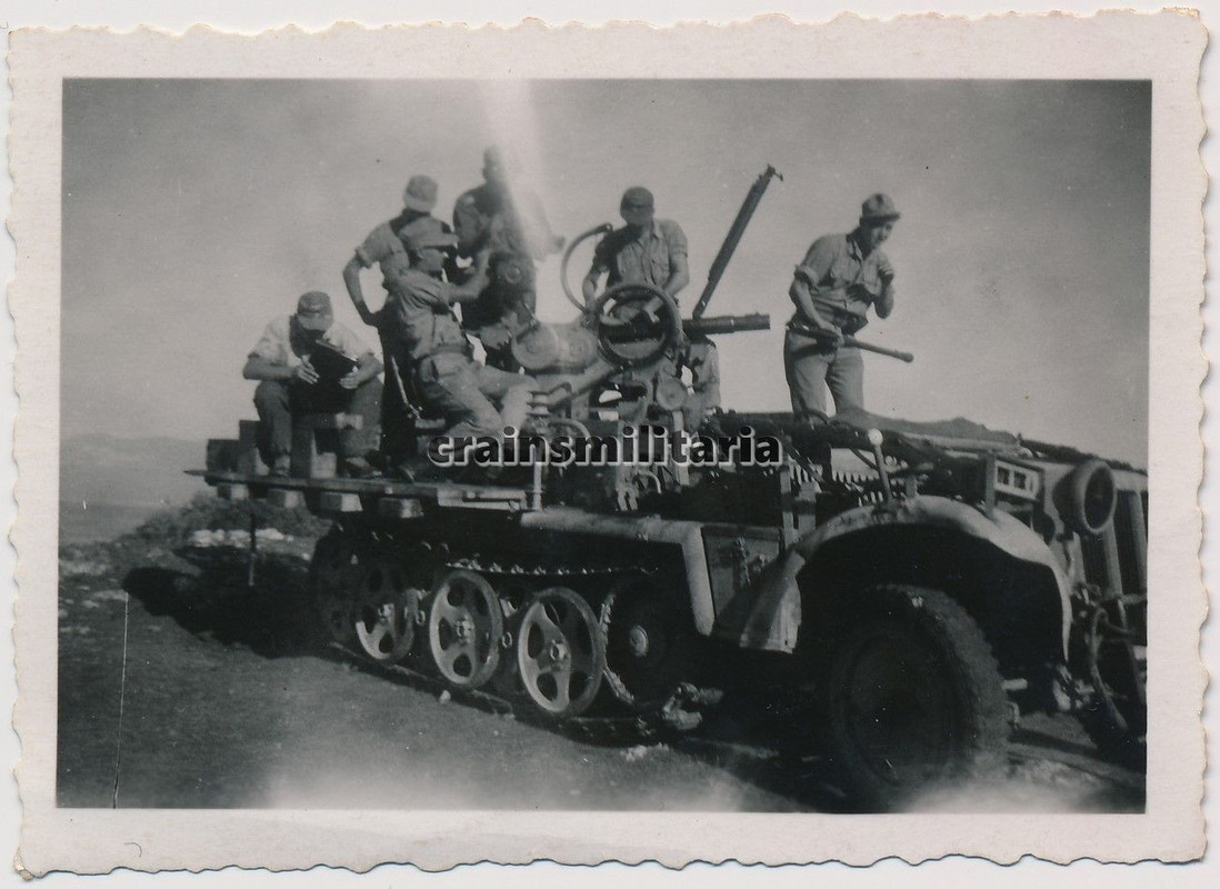 Orig. Foto SdKfz 10-5 Halbkette m. 2 cm Flak Geschütz auf Insel KOS Griechenland