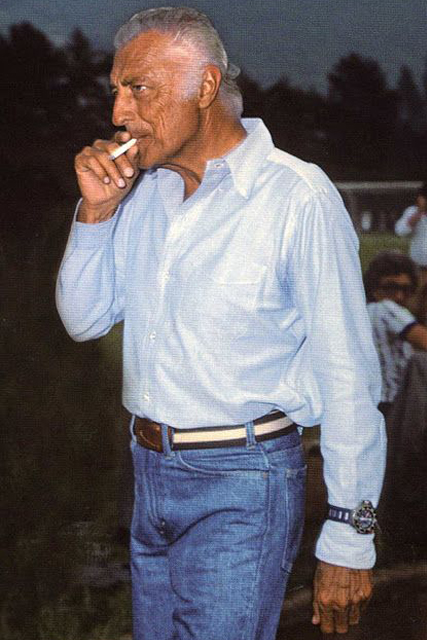 https://i.postimg.cc/G2WMgtvt/Gianni-Agnelli-Free-Time.jpg