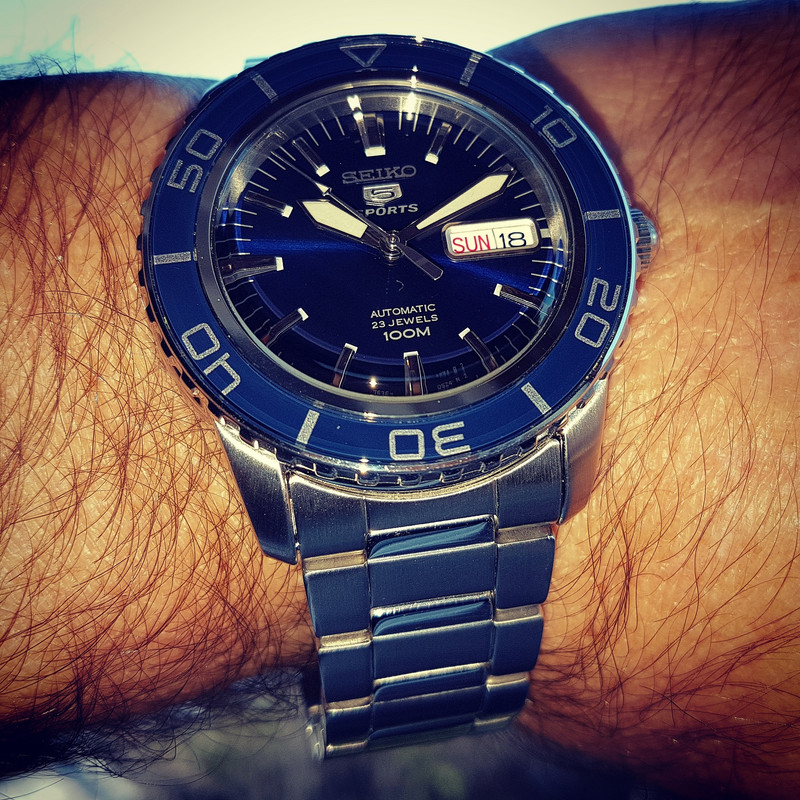 Seiko 5 SNZH53 Cal. 7S36 100M (2)