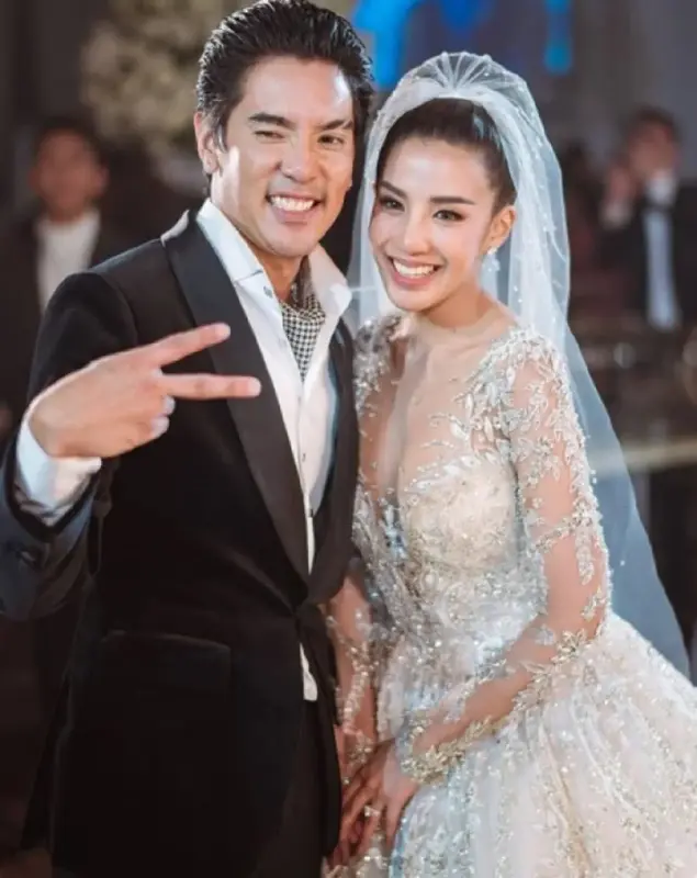 Woe7QE0JikcPXvLLdYVr