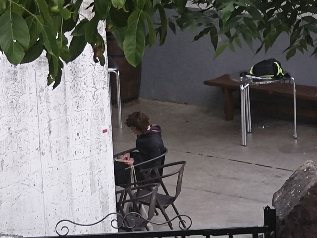 25-Peligro-Uso ilegal-Mobiliario desplazado-02