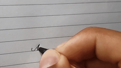 Caderno com antes e depois da caligrafia