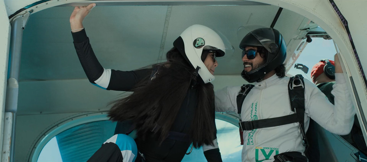 World Famous Lover 2020 WebRip [Hindi + Tamil + Telugu + Malayalam] 480p, 720p, 1080p ESub Screenshot