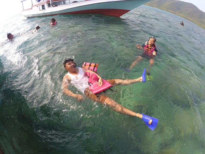 Snorkeling di Lautan Kepulauan Karimunjawa