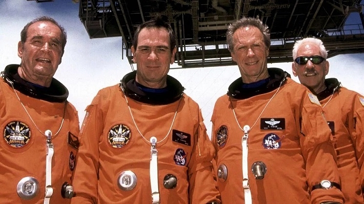 JON-HAMM-CLINT-EASTWOOD-1-FOTOR.jpg