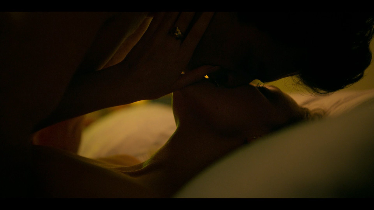 Elite.Short.Stories.Carla.Samuel.S01.1080p.NF.mkv_snapshot_06.49_[2021.08.31_13.21.33]