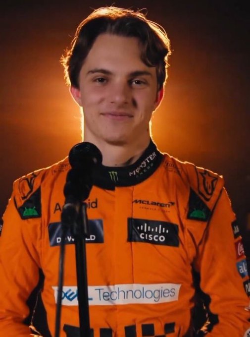 G6m-TM05bw-AMy-SMJ-format-jpg-name-small