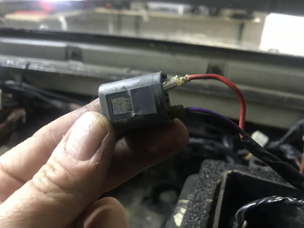 8D189DFB-F9A3-42DD-BAA0-E8B94BF8A2E7