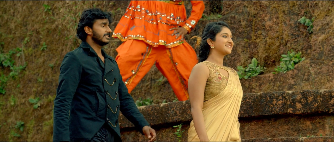 [Image: Roopika-Hot-Duet-Song-Untouched-1080p-mk...12-987.jpg]