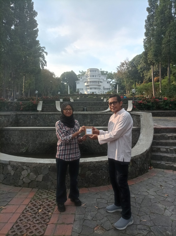 1st Prize
