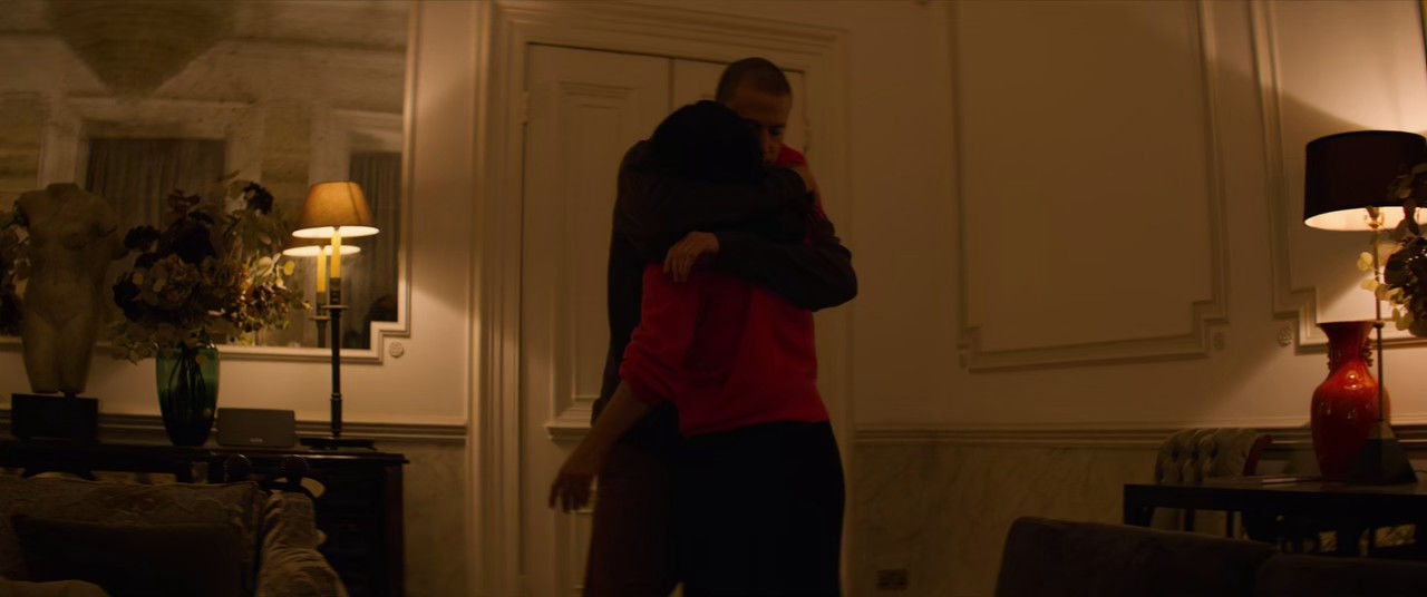 Magic-Mike-s-Last-Dance-2023-Hindi-English-WEBRip-720p-HEVC-AAC-6ch-ESub-mkv-0004