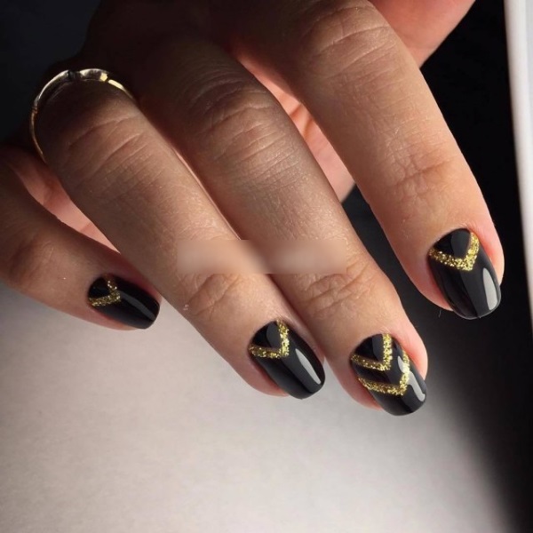 Маникюр черный с золотом. Фото, дизайн на короткие, длинные ногти, типа Диор, матовый, френч, со