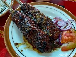 4 Tempat Makan Enak di Solo yang Wajib Dicoba