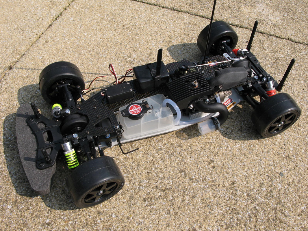 Tamiya 44030 Nitro 1/8 TGR Toyota GT-One TS020 Restoration