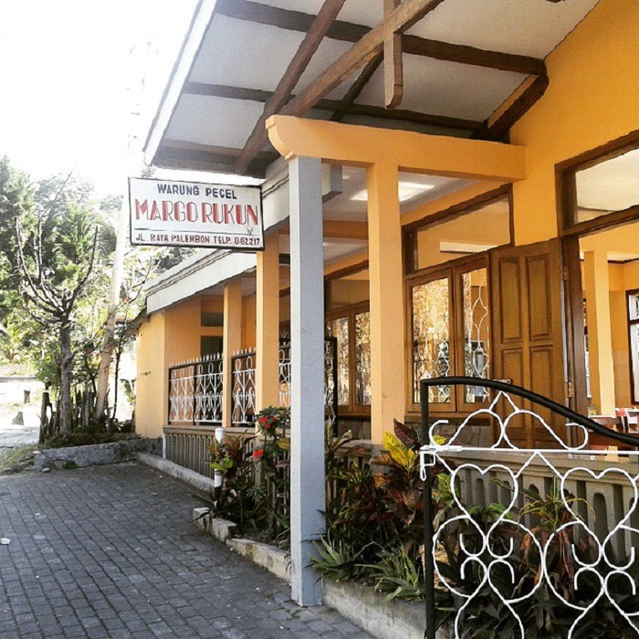 Warung Pecel Margo Rukun.