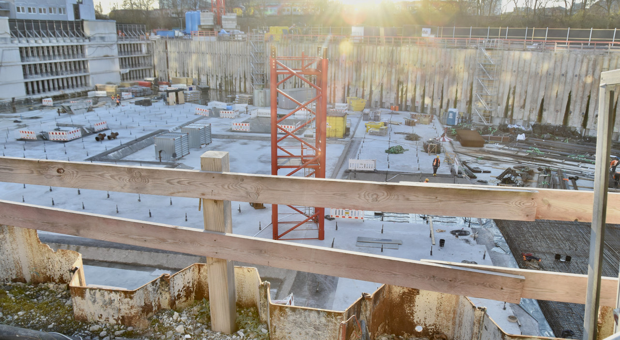 7061E401-F5CD-425F-9040-182927626A69_1_201_a