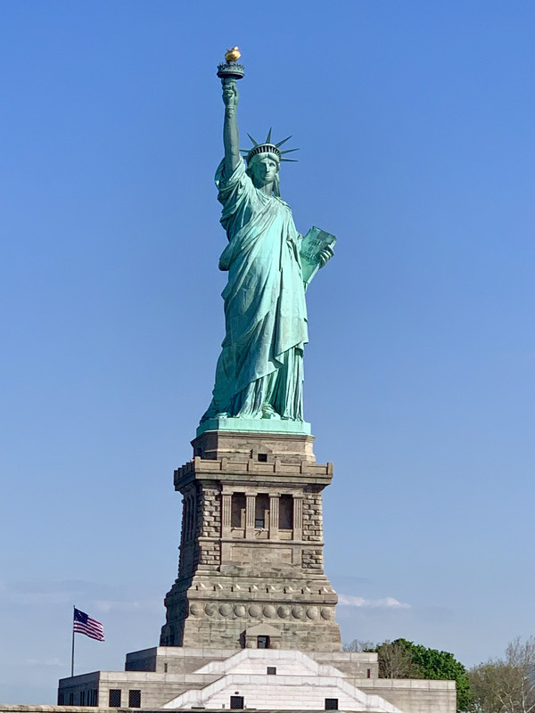 C5175C43-4AE6-4173-8458-7BBF4FDD2674