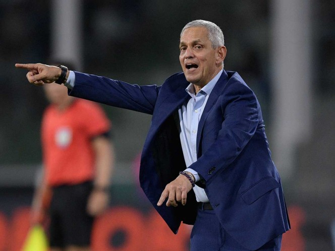 Reinaldo Rueda deja selección de Colombia por no calificar a Qatar 2022