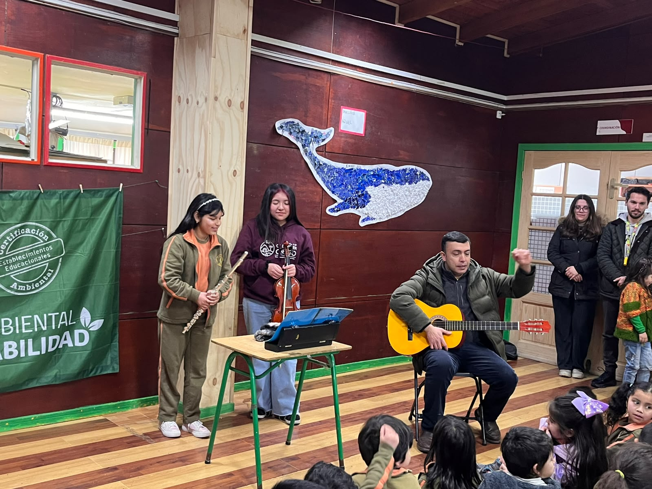 Estudiantes del Colegio Monte Verde deleitaron con música de Bordemar - imagen adicional