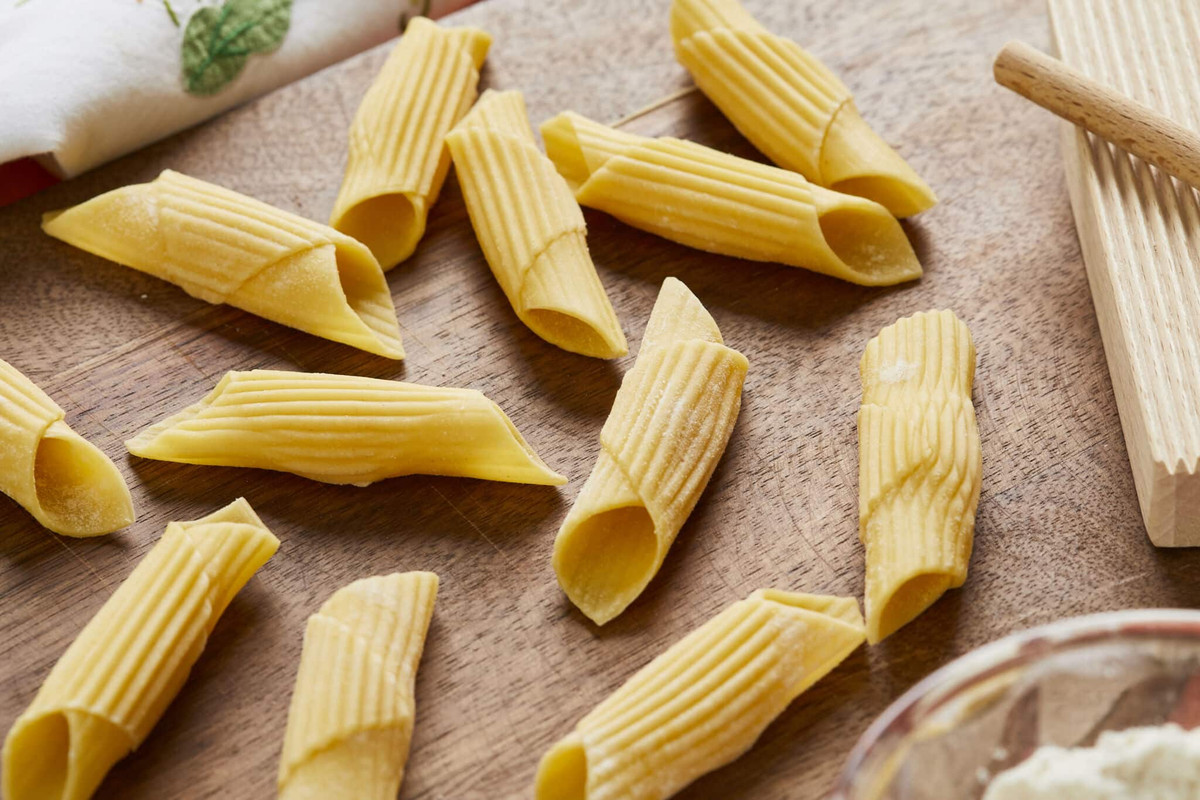 Rolling and Cutting pasta