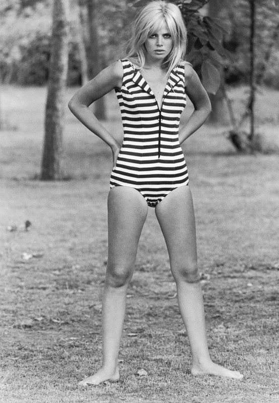 Britt_Ekland_mb75