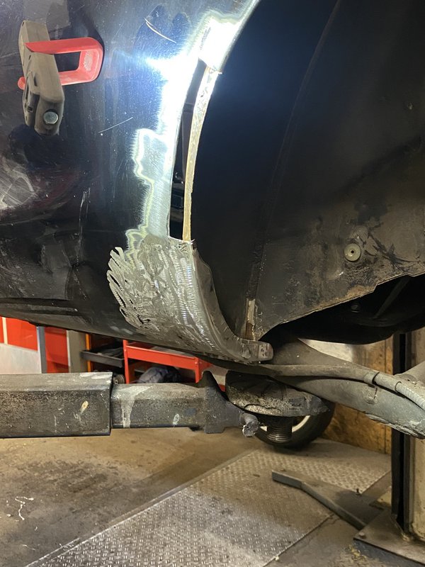 7079ABF6-6874-4131-9525-0F069F055725