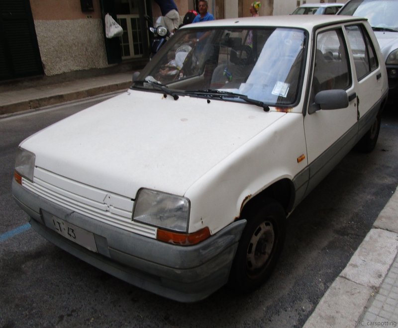 avvistamenti auto storiche - Pagina 29 IMG-1525