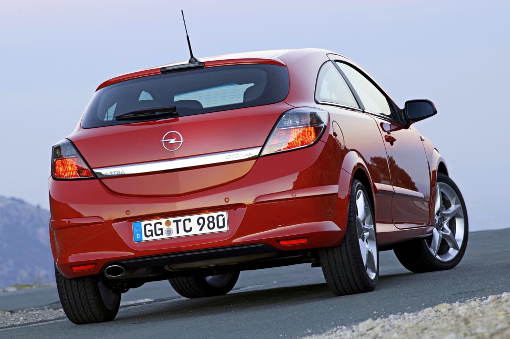 Opel-Astra-GTC