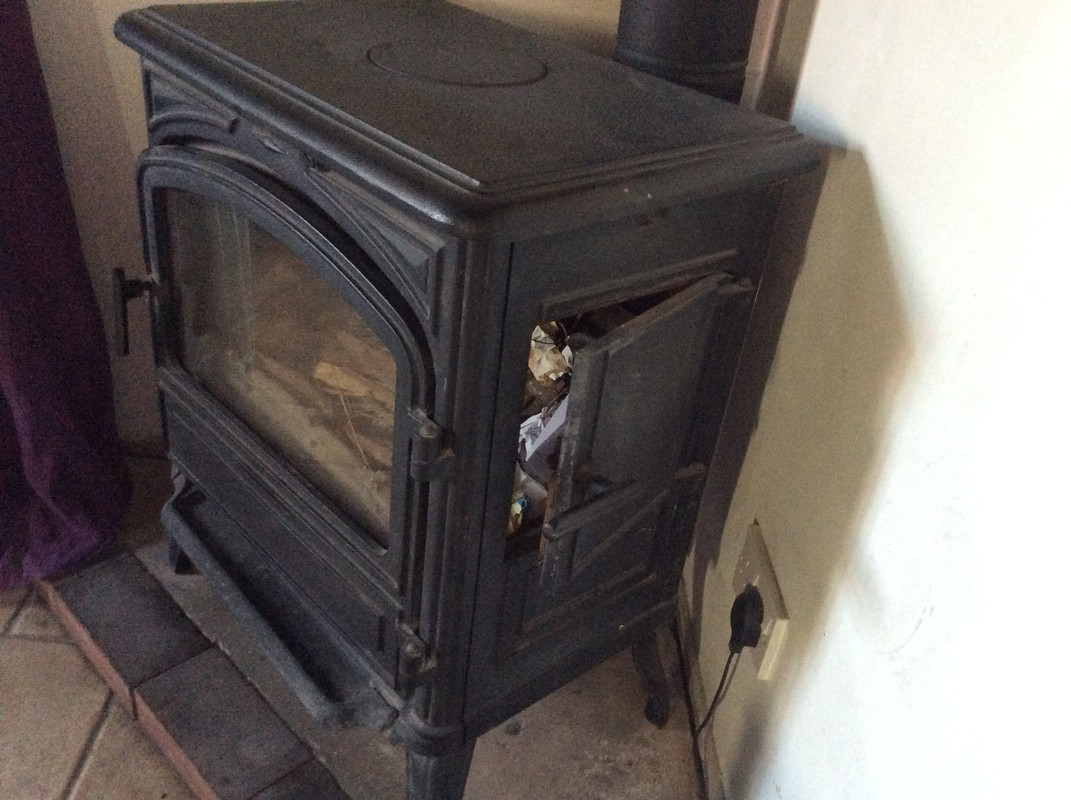 B9AC3CF8-E8FB-41ED-AEAA-4159C451C05E