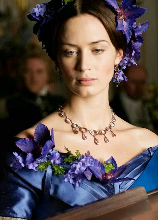 Emily Blunt, la perfecta pija inglesa - Página 2 1x