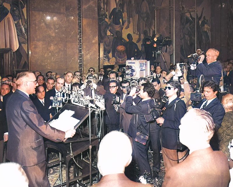 [Image: marcelo-caetano-1968-1.jpg]
