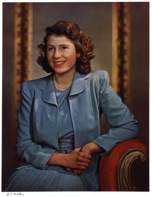 the-queen-in-the-1940s.jpg