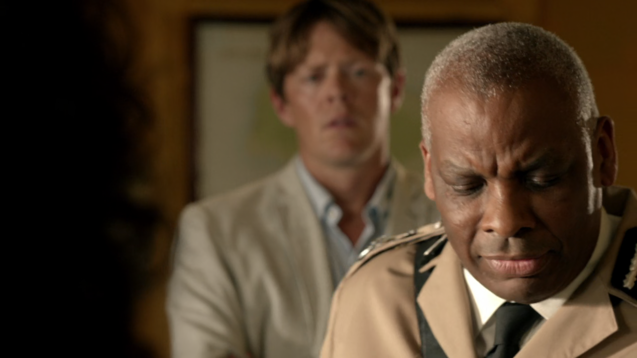 Death.in.Paradise.S04E01.1080p.NF.WEB-DL.DDP2.0.x264-NTb[SS]37