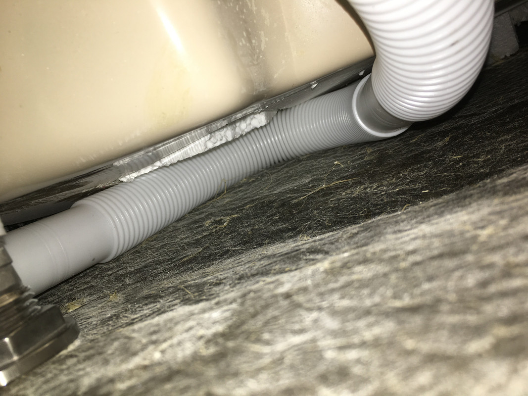 EC2393F5-E13B-48DC-9962-E224BE12E46A