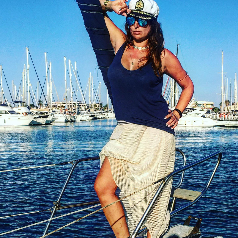 EF46683C-3B2E-480D-BB21-BA1289EB2793