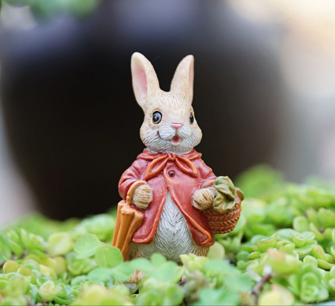 Garden Style "Raincoat Bunny" Succulent Planter Decoration – Cute Rabbit Animal Figurine Resin Craft for Balcony and Pot Plant