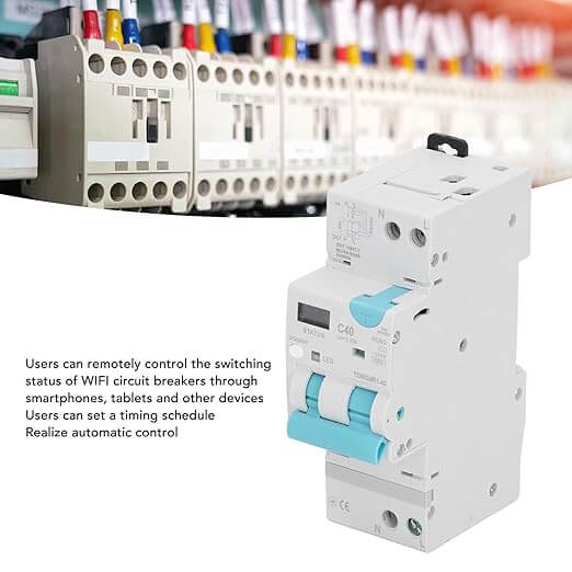 Aplicación de Smart Life mostrando el monitoreo de energía del breaker inteligente.
