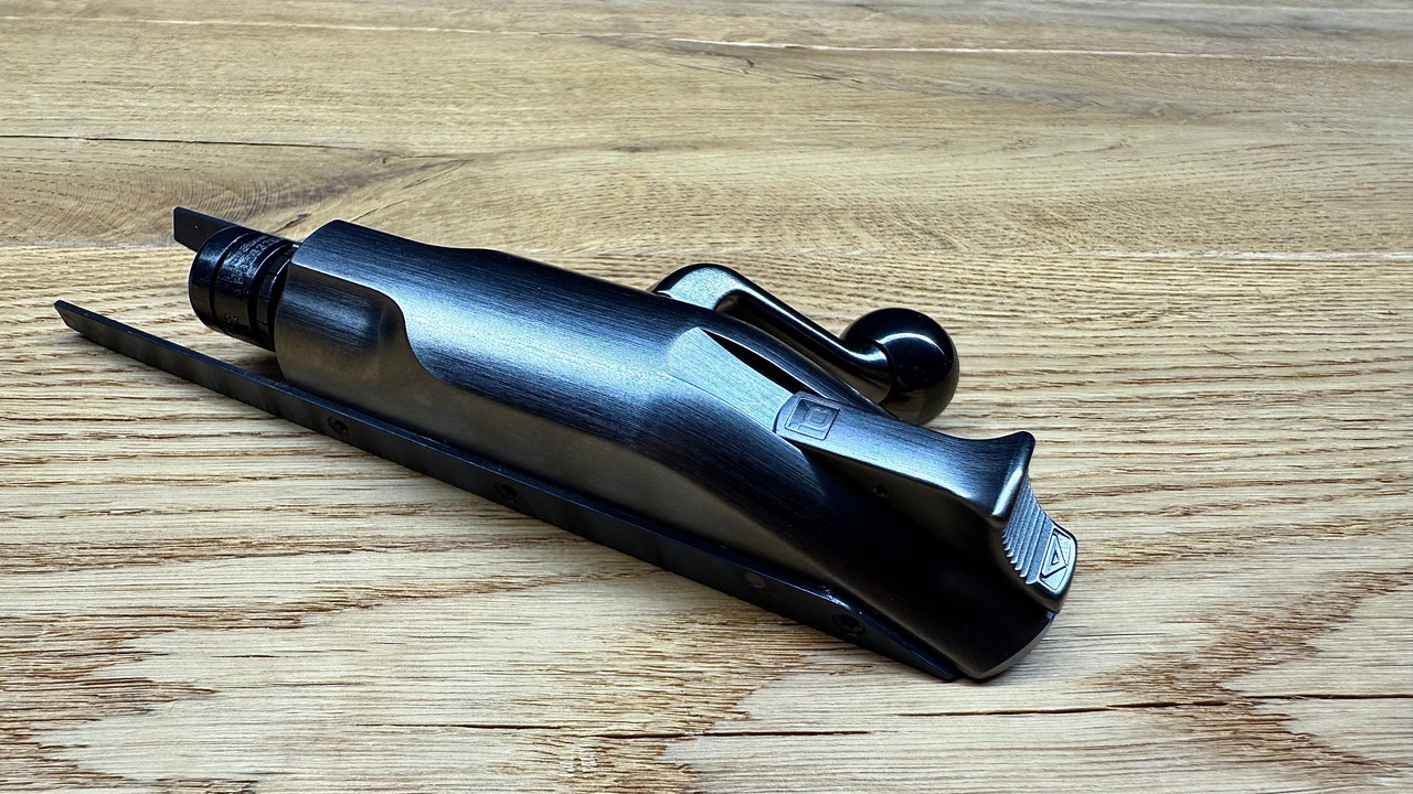 R8-Ruthenium-Verschluss-1