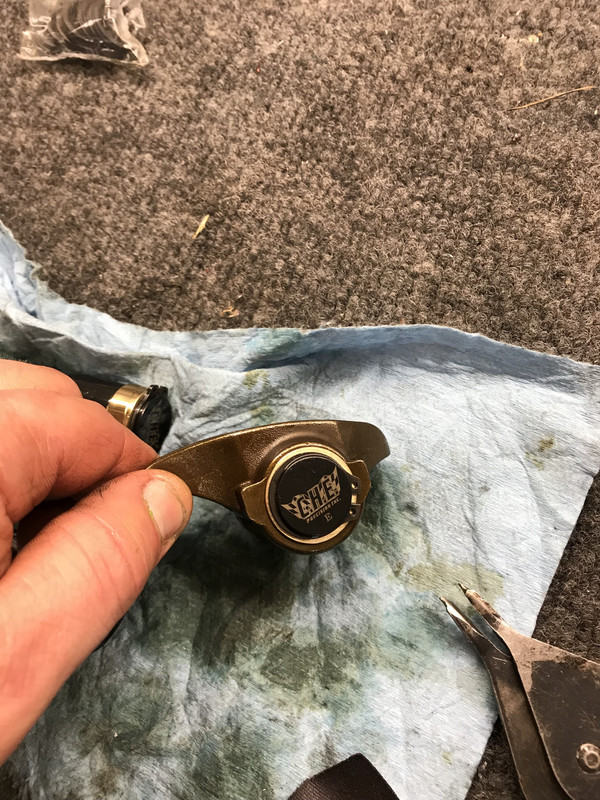 551B2D12-8642-4E73-BD7C-8B62E4609227