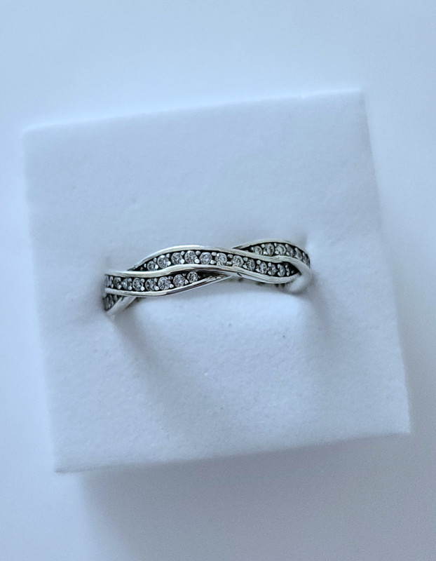 Anillo Pandora P00047