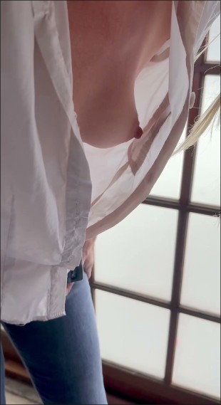 [Image: UP3035015212.jpg]