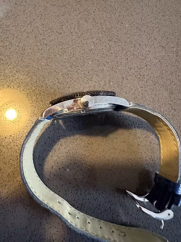 [ICI vos demandes d'IDENTIFICATION et RENSEIGNEMENTS de vos montres] - Page 32 IMG-7219